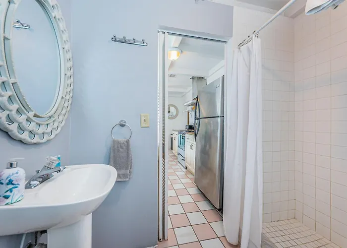 Ferienhaus Beautiful Waterfront Cottage. Sleeps 6 Clearwater Beach